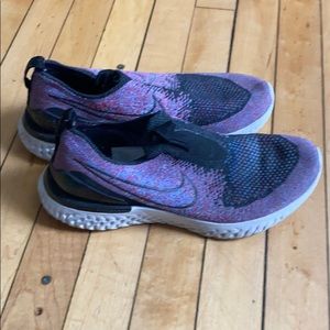 Slip on Nike great for healthcare work!